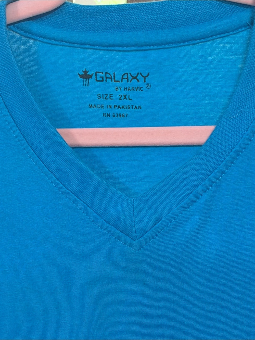 Galaxy By Harvic V-neck Tee in Turquoise Blue